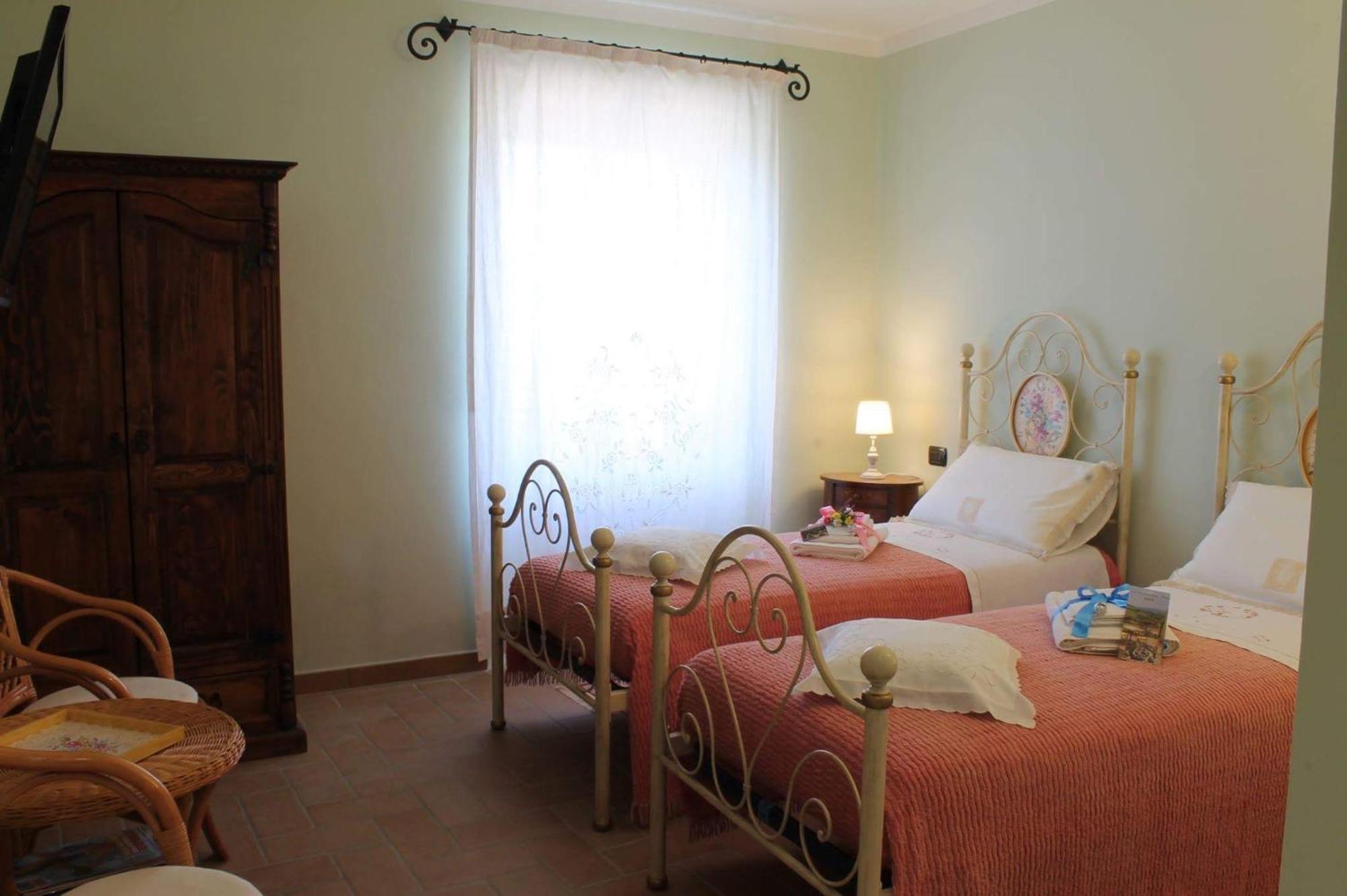 La Terrazza Fio...Rita Bed & Breakfast Ripa Exterior photo